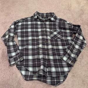 Brandy Melville Black and White Plaid Long Sleeve Button-Up